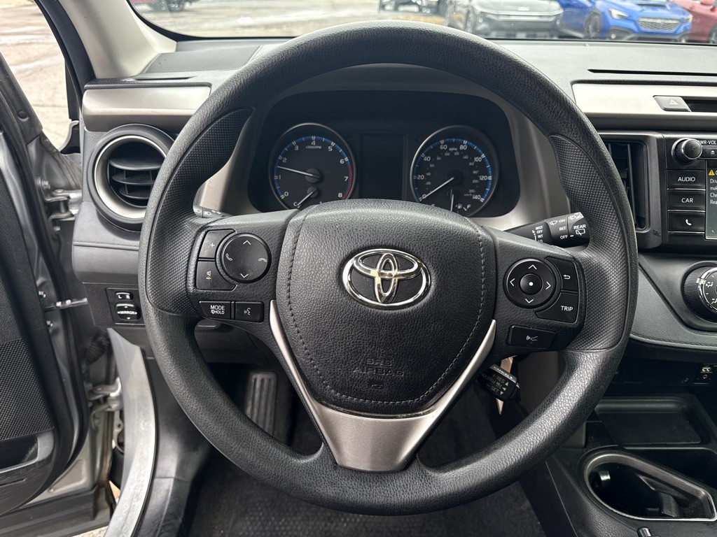 2017 Toyota Rav4 Image 11