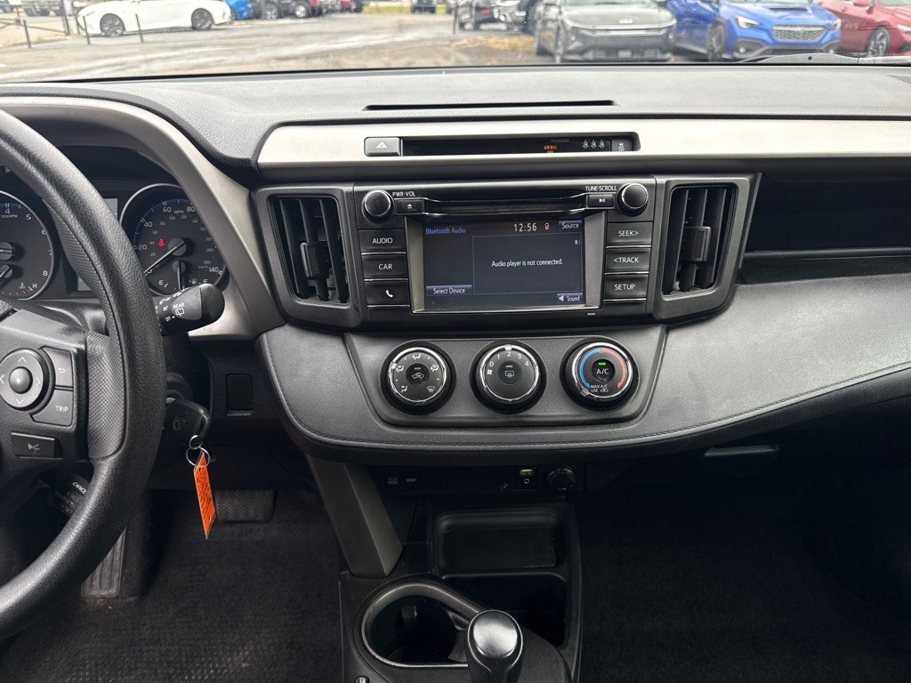 2017 Toyota Rav4 Image 13