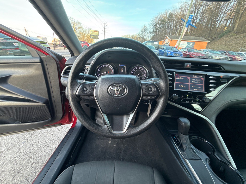 2020 Toyota Camry Image 14