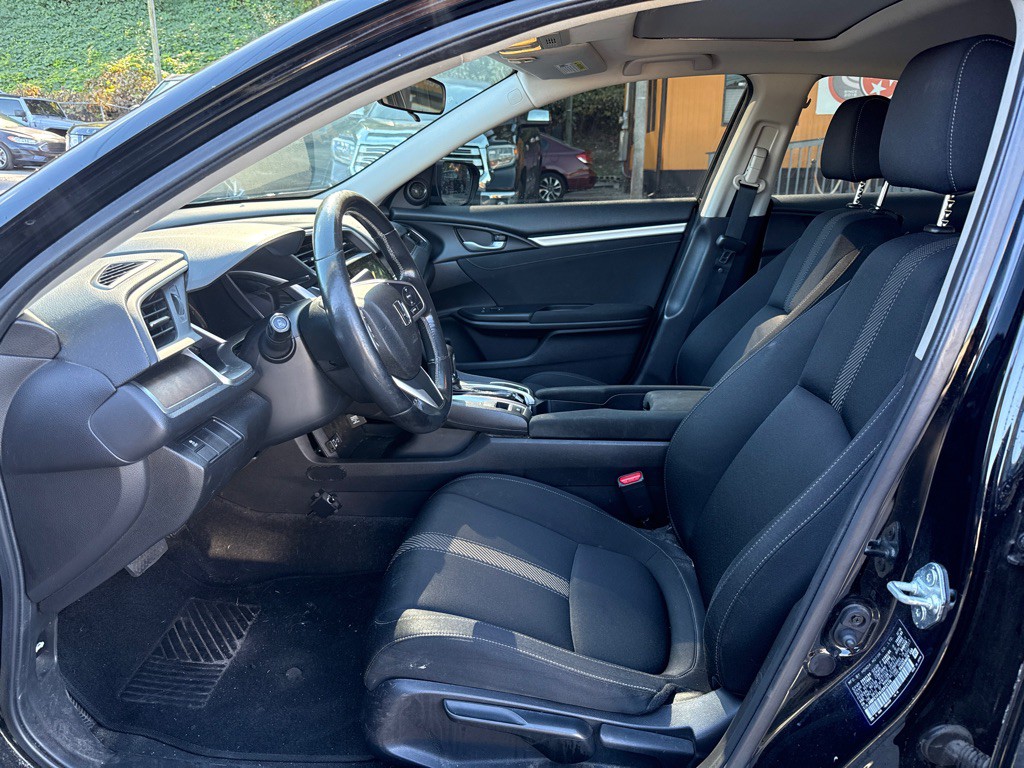 2018 Honda Civic Image 9