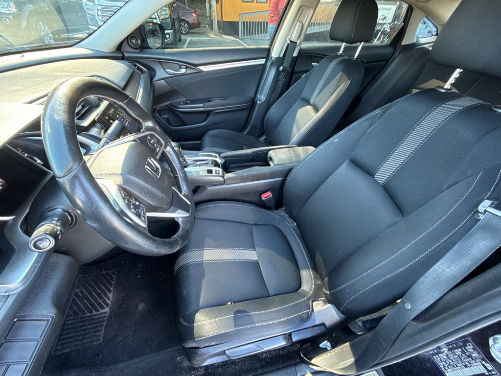 2018 Honda Civic Image 17