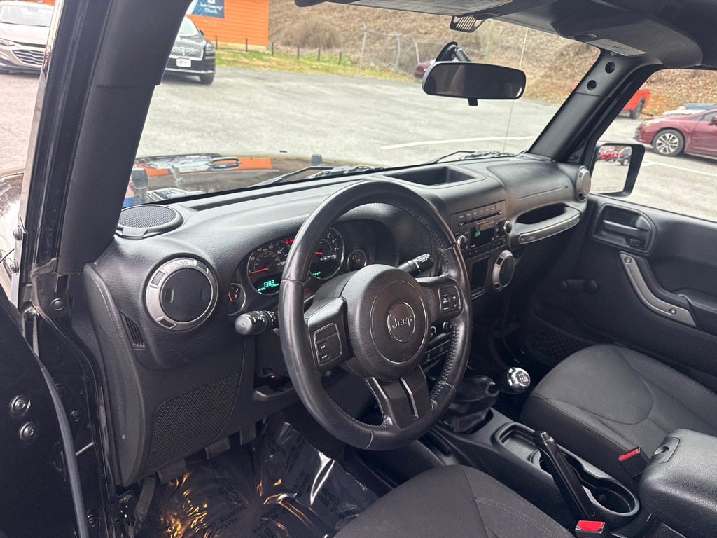 2016 Jeep Wrangler Image 11