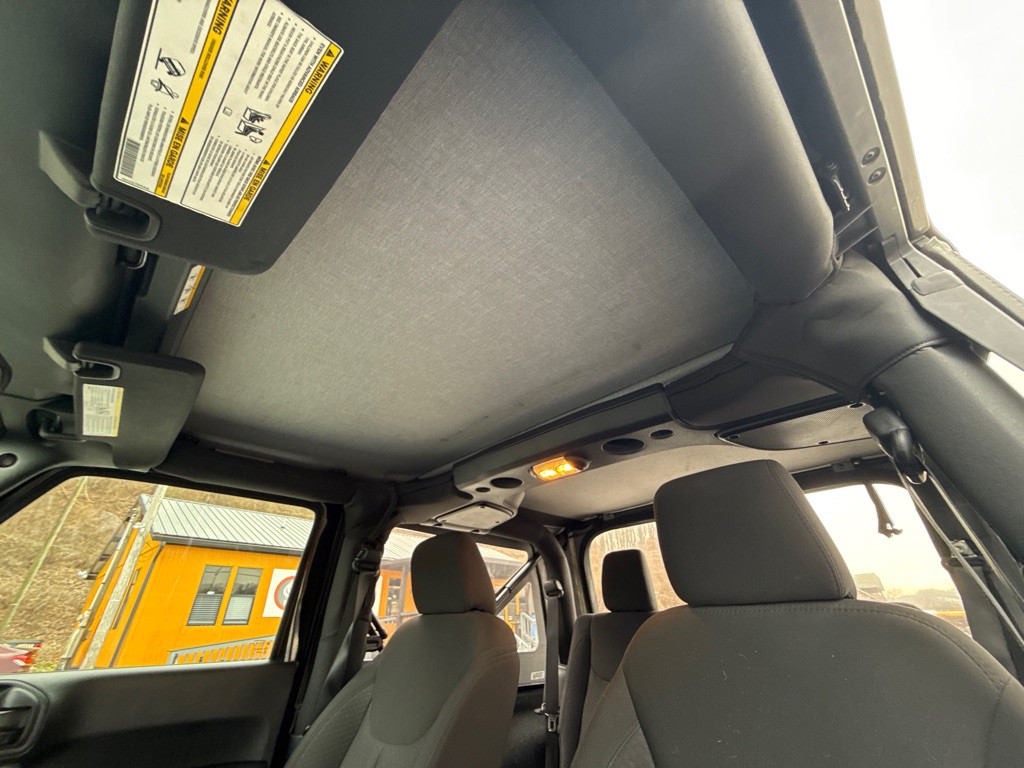 2016 Jeep Wrangler Image 19