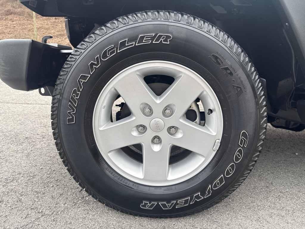 2016 Jeep Wrangler Image 23