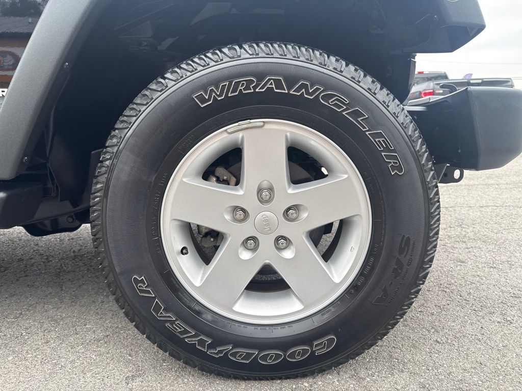 2016 Jeep Wrangler Image 24