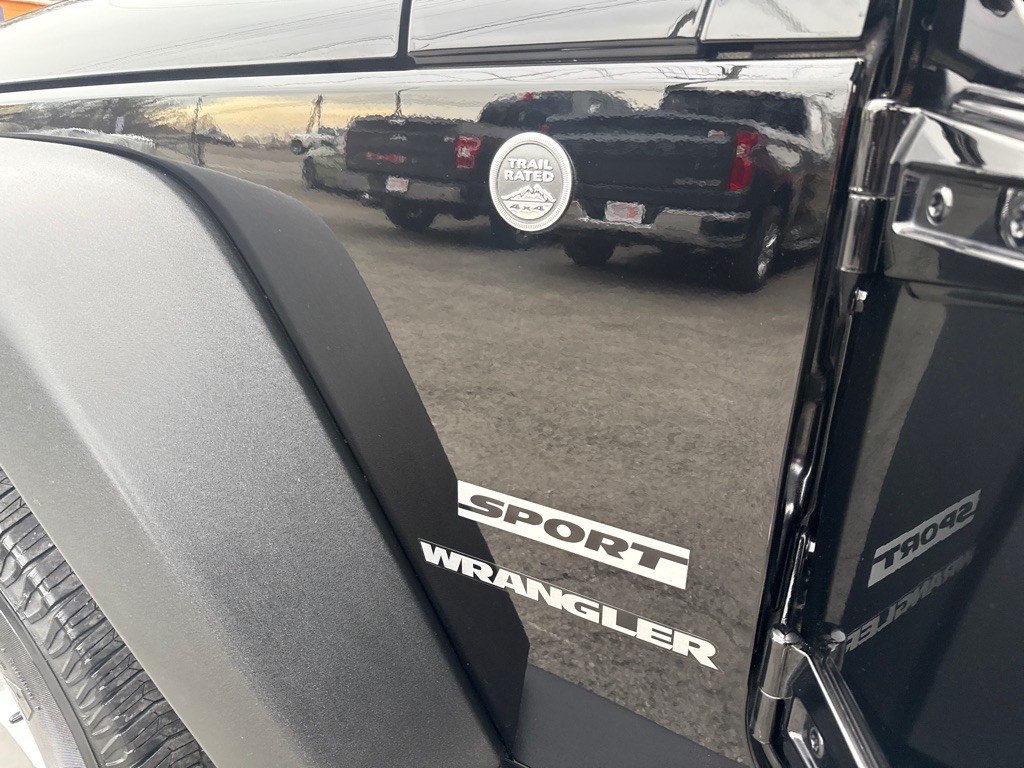 2016 Jeep Wrangler Image 27