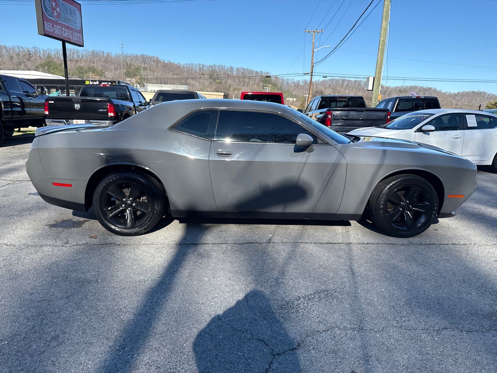 2018 Dodge Challenger Image 8