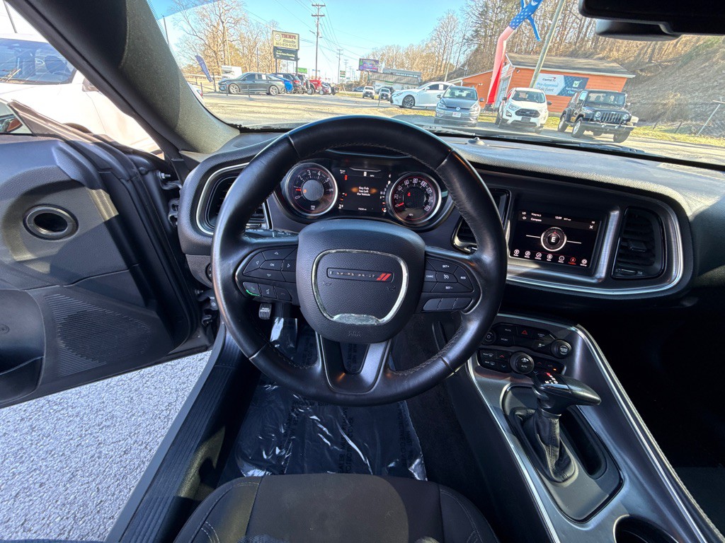 2018 Dodge Challenger Image 14