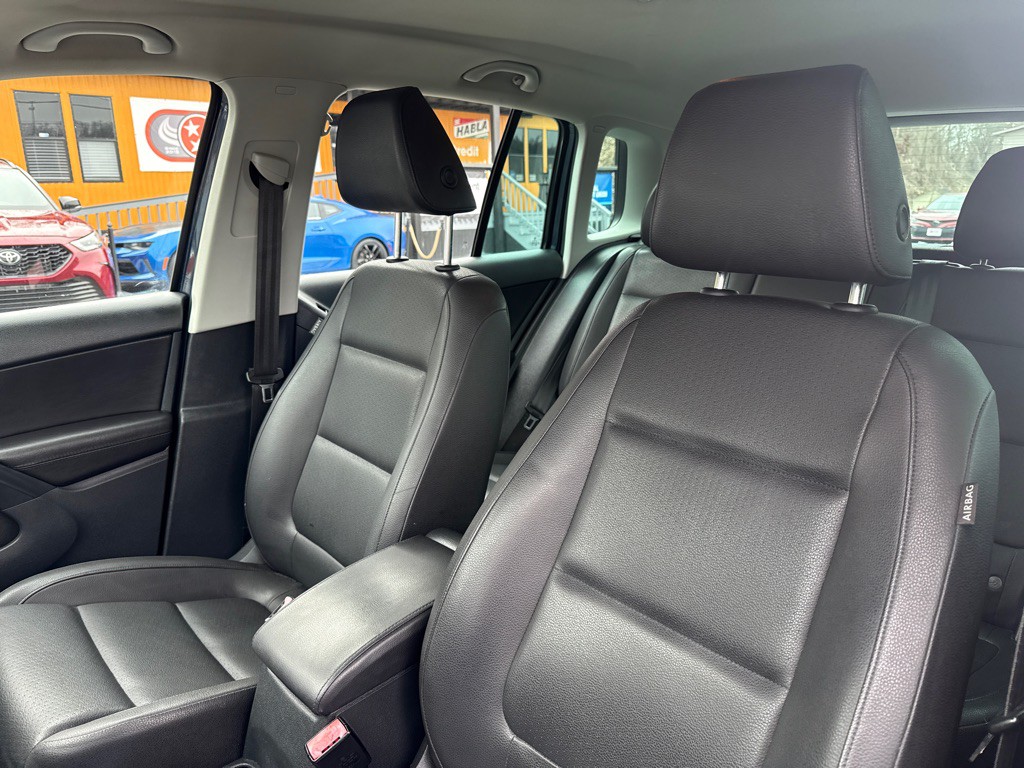 2014 Volkswagen Tiguan Image 16