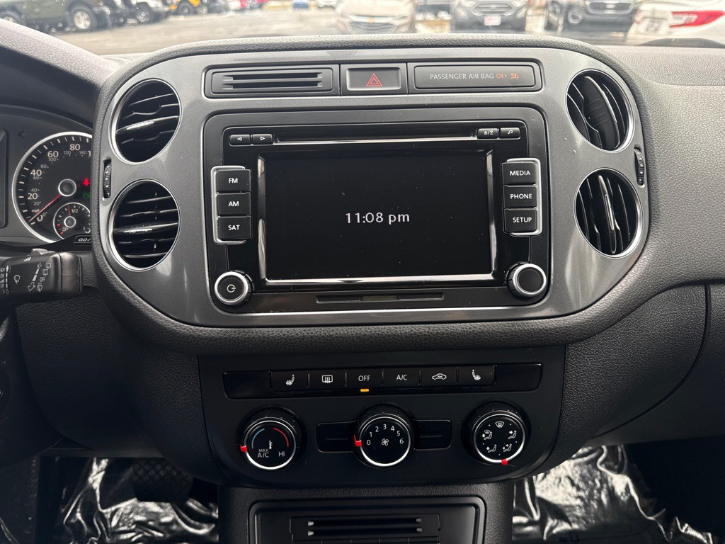 2014 Volkswagen Tiguan Image 21