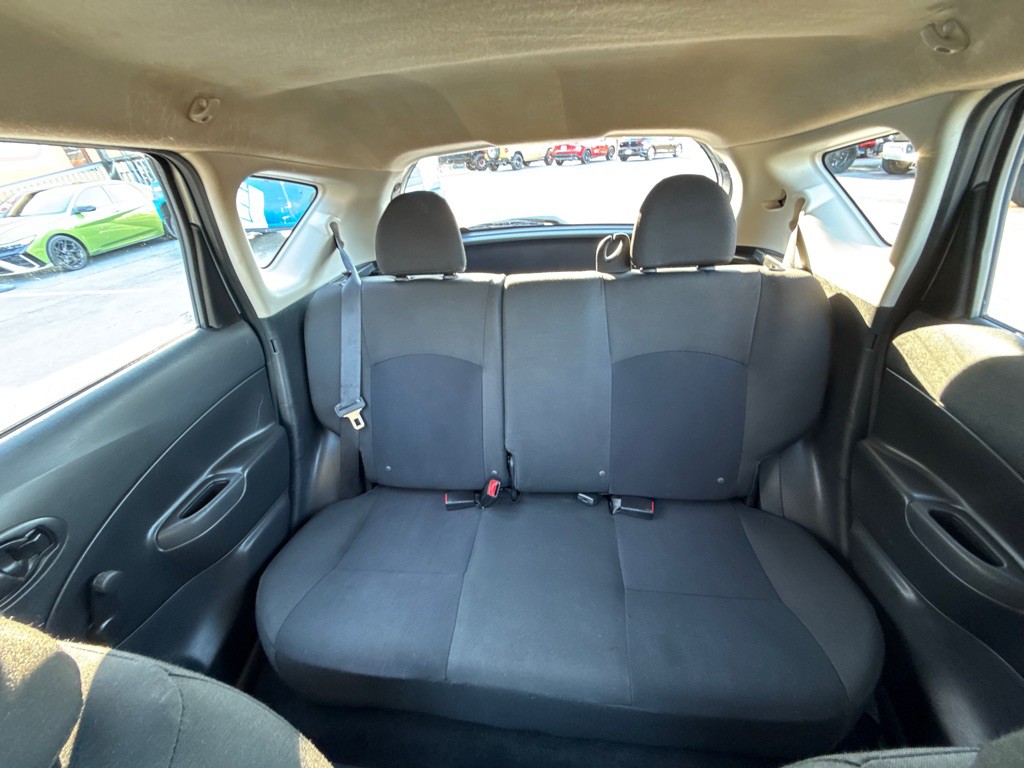 2018 Nissan Versa Image 12