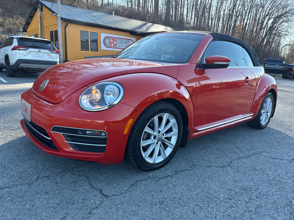 2018 Volkswagen Beetle Image 3