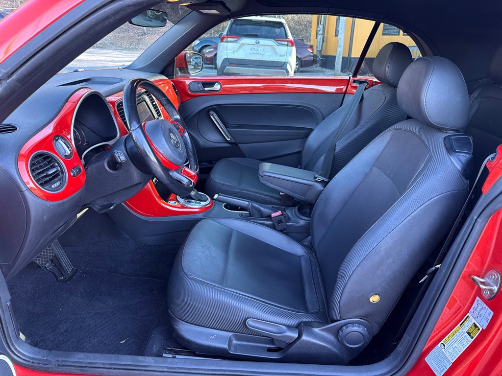 2018 Volkswagen Beetle Image 10