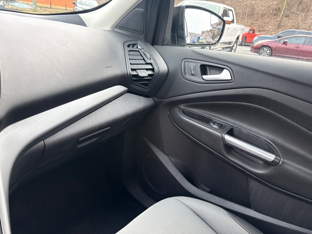 2016 Ford Escape Image 16