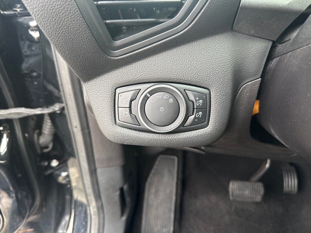 2016 Ford Escape Image 18