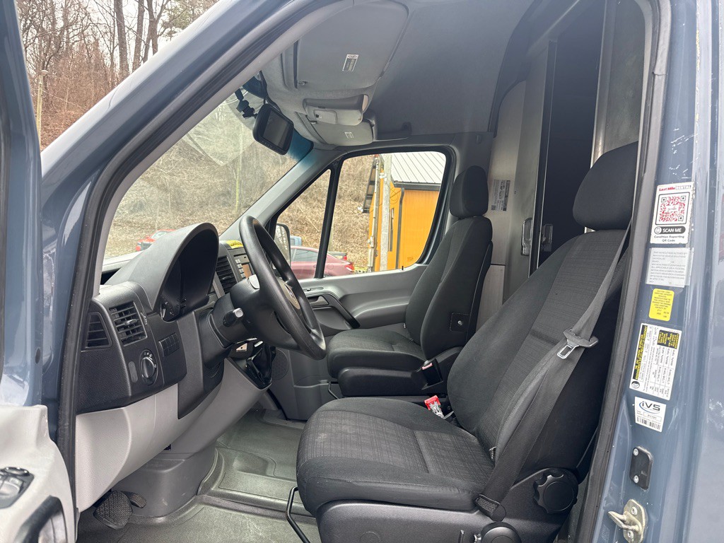 2018 Mercedes-Benz Sprinter Image 9