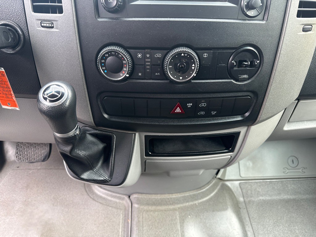 2018 Mercedes-Benz Sprinter Image 16
