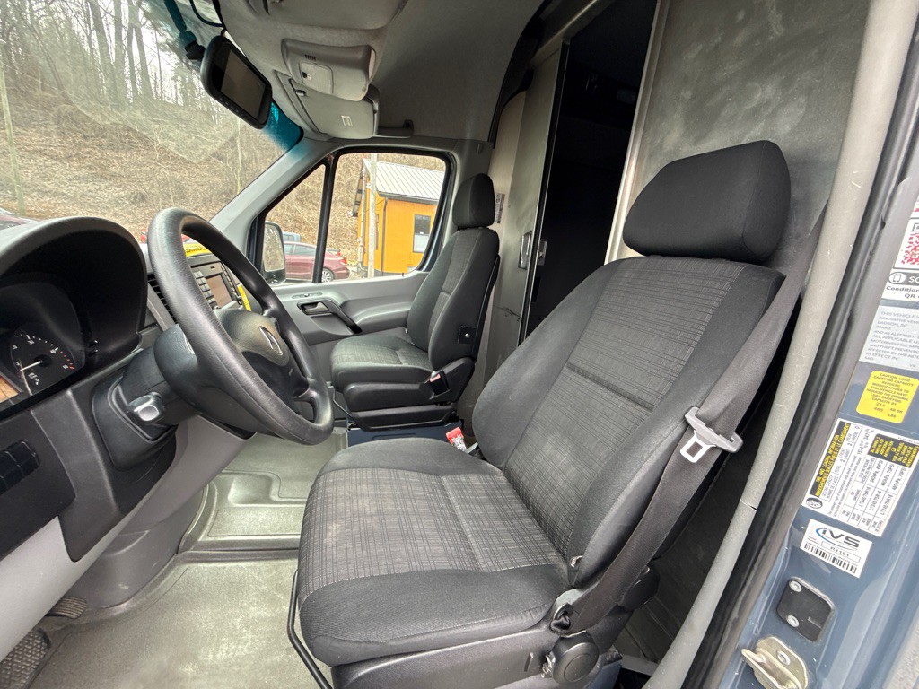 2018 Mercedes-Benz Sprinter Image 23