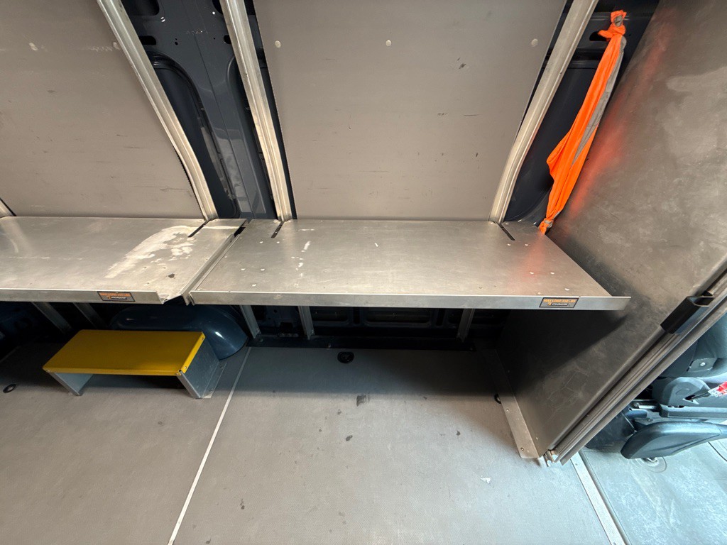 2018 Mercedes-Benz Sprinter Image 28