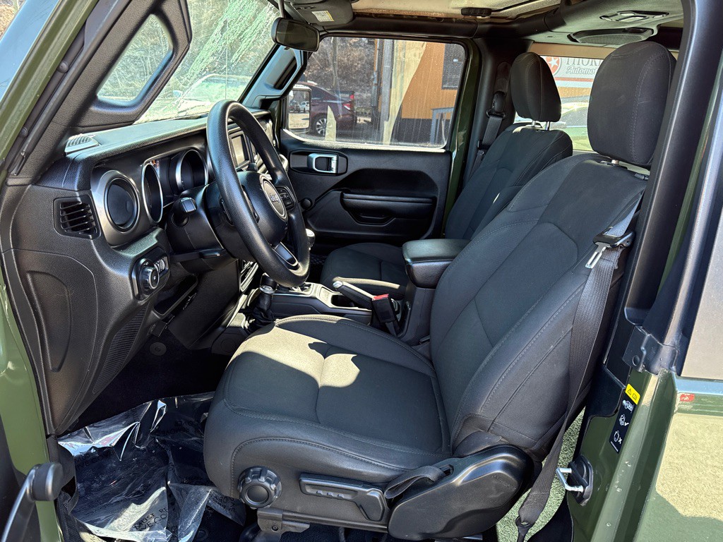 2021 Jeep Wrangler Image 9