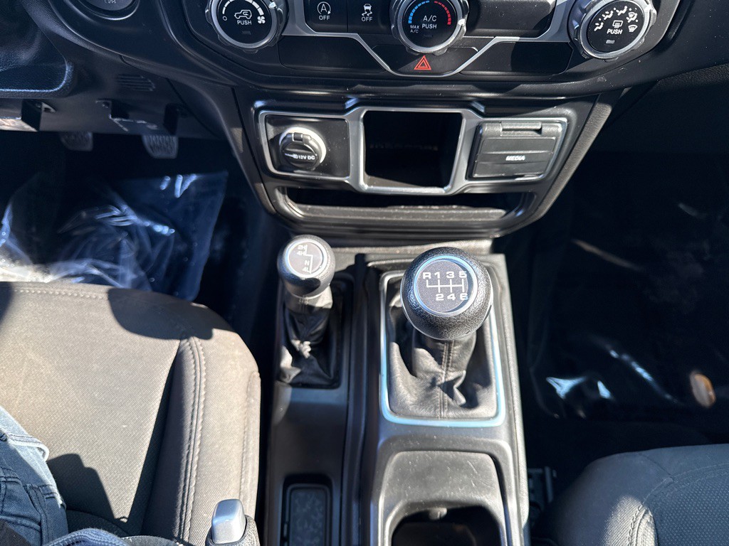 2021 Jeep Wrangler Image 15