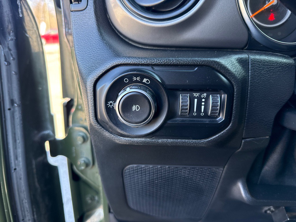 2021 Jeep Wrangler Image 18