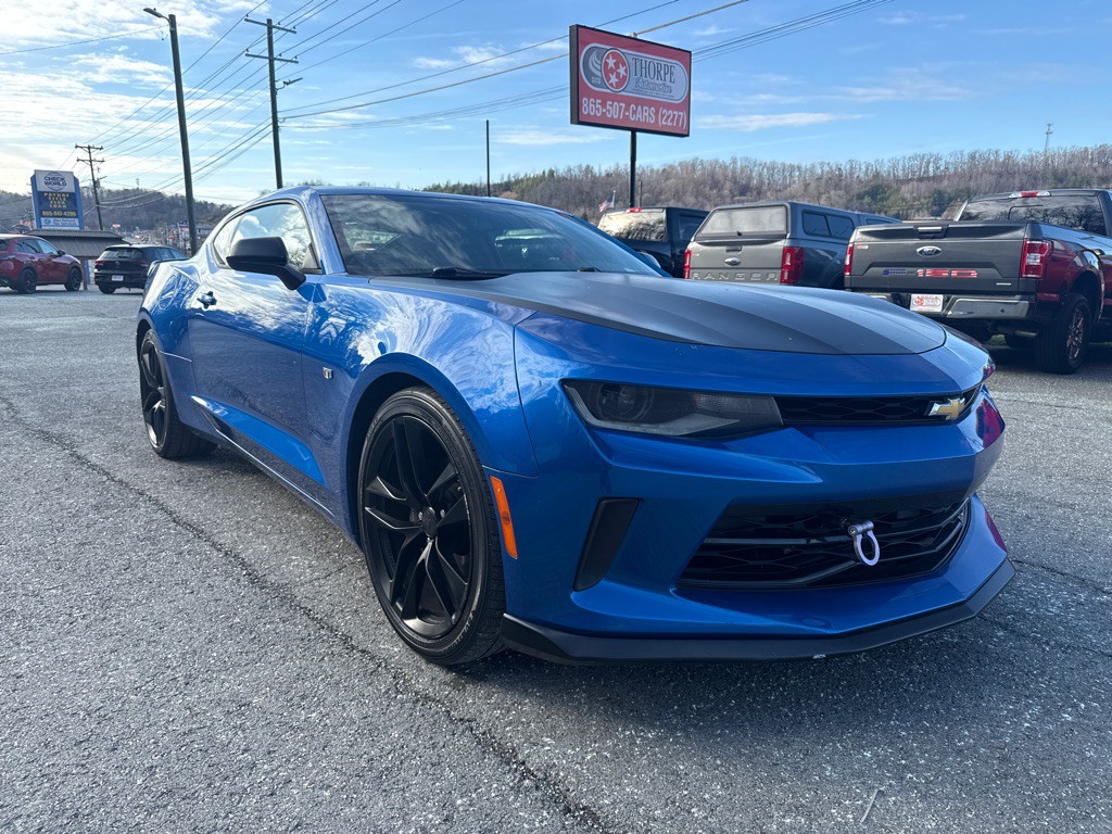 2018 Chevrolet Camaro Image 1