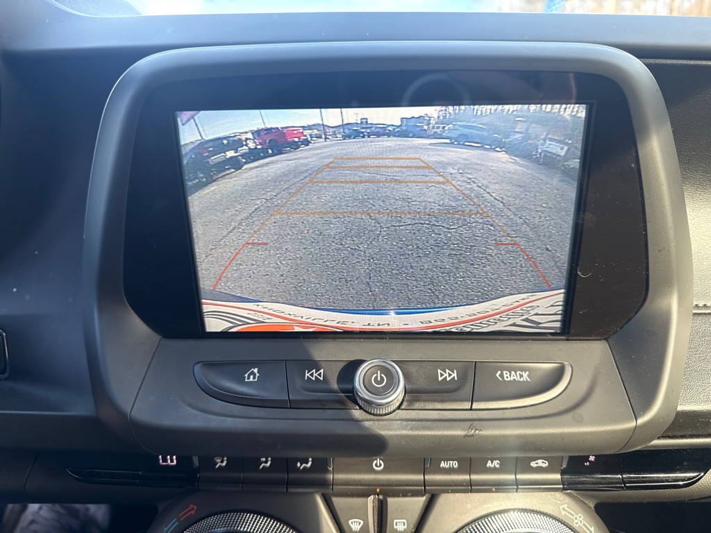 2018 Chevrolet Camaro Image 16