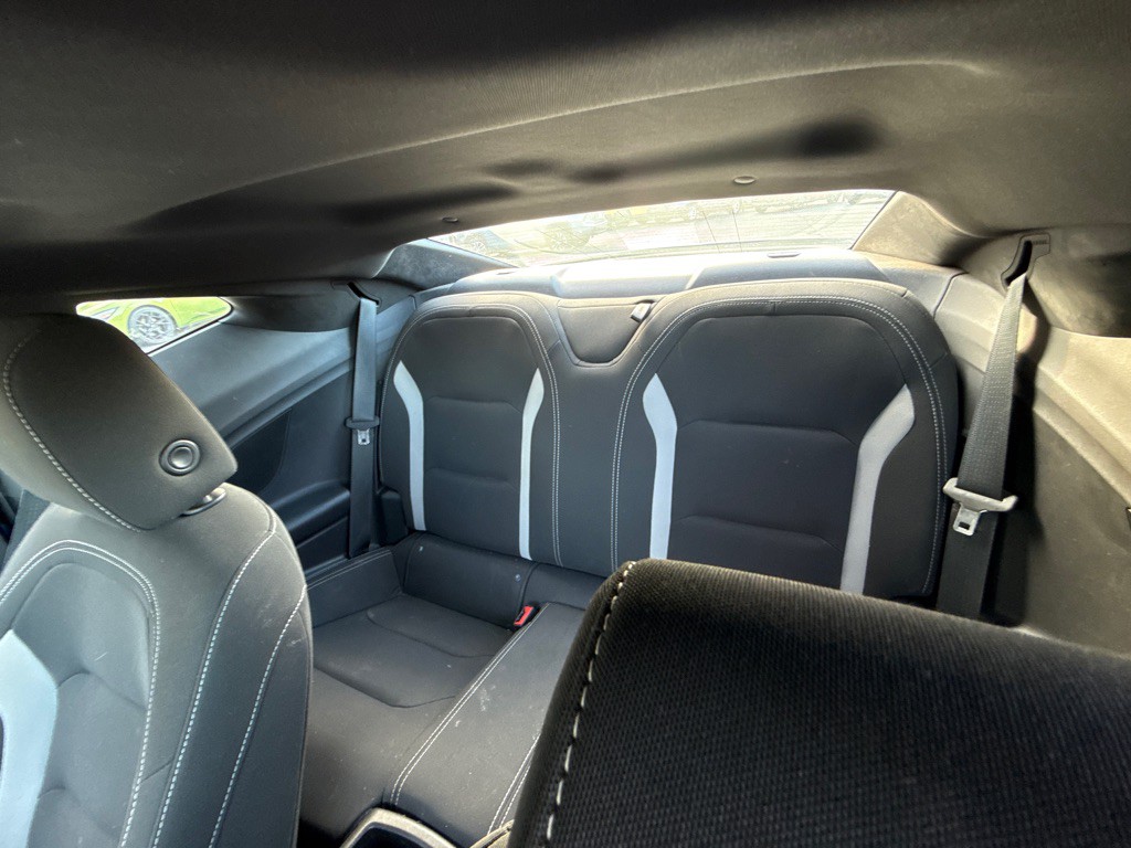 2018 Chevrolet Camaro Image 19