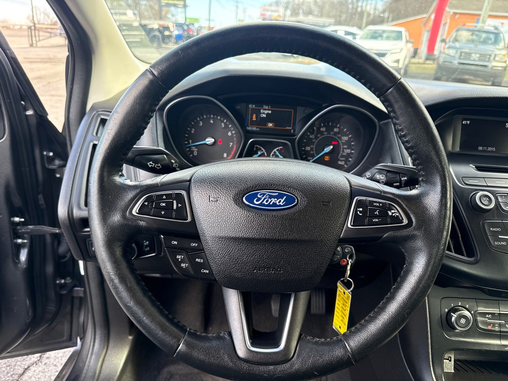 2015 Ford Focus Image 11