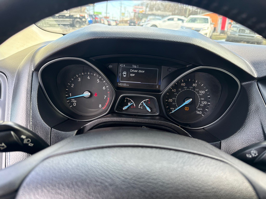 2015 Ford Focus Image 12