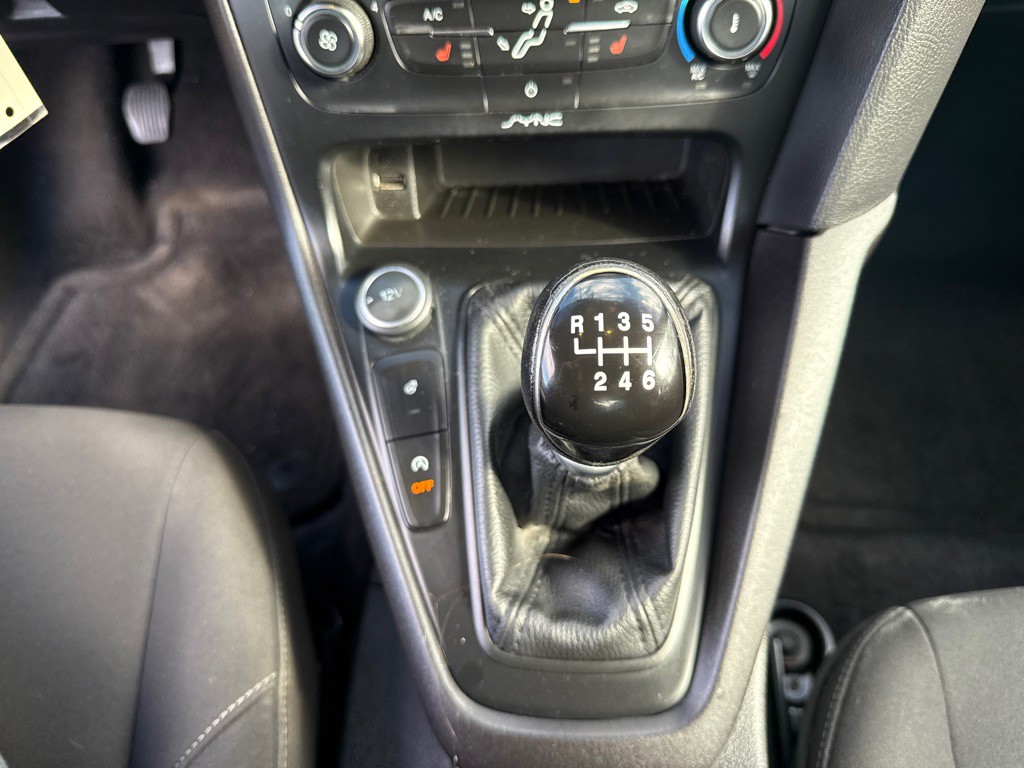 2015 Ford Focus Image 15