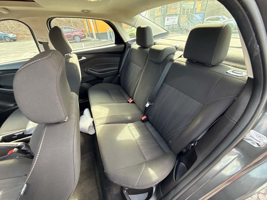 2015 Ford Focus Image 19