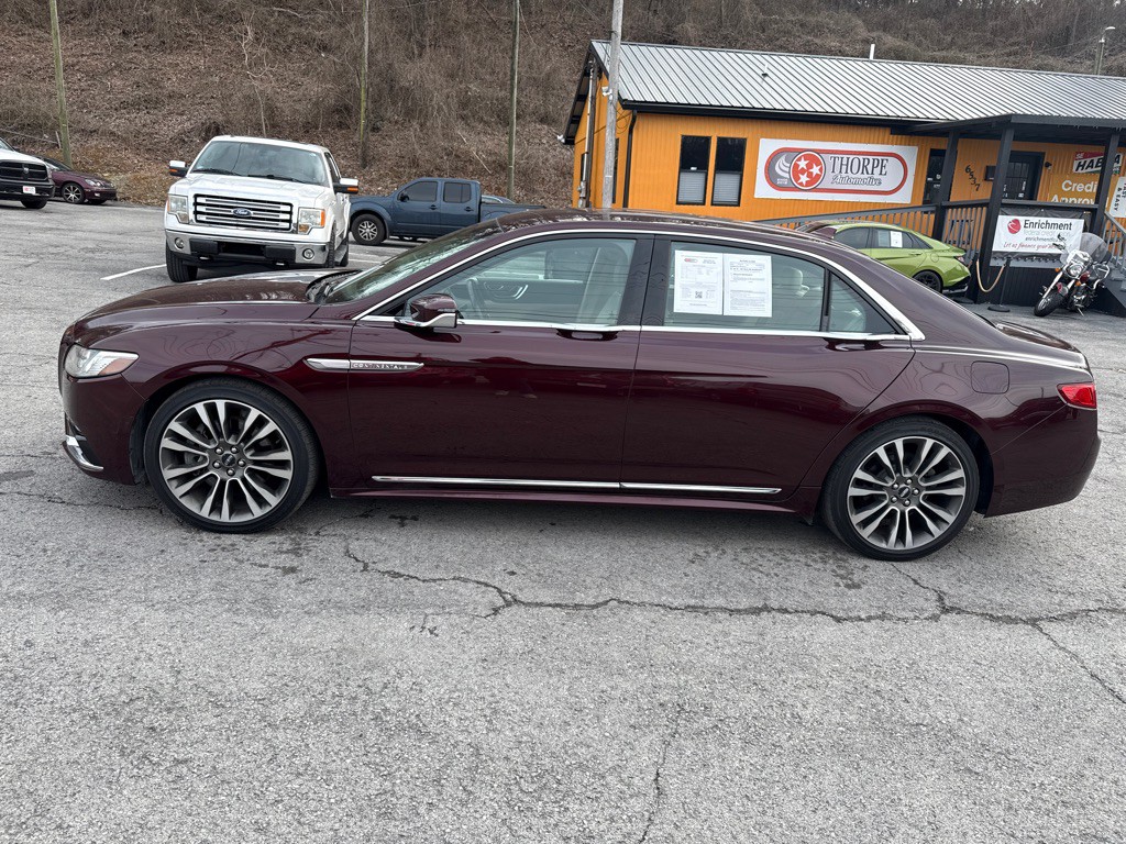 2018 Lincoln Continental Image 4