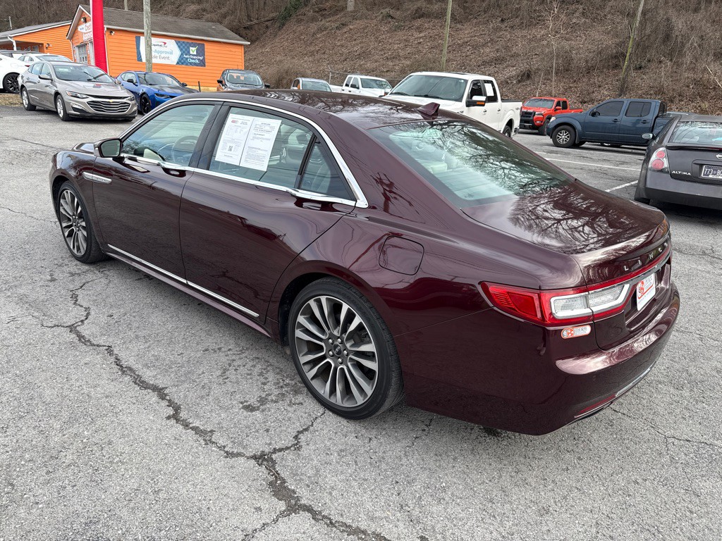 2018 Lincoln Continental Image 5
