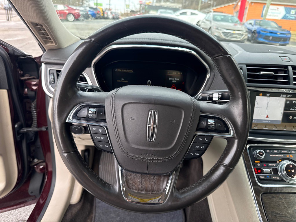 2018 Lincoln Continental Image 13