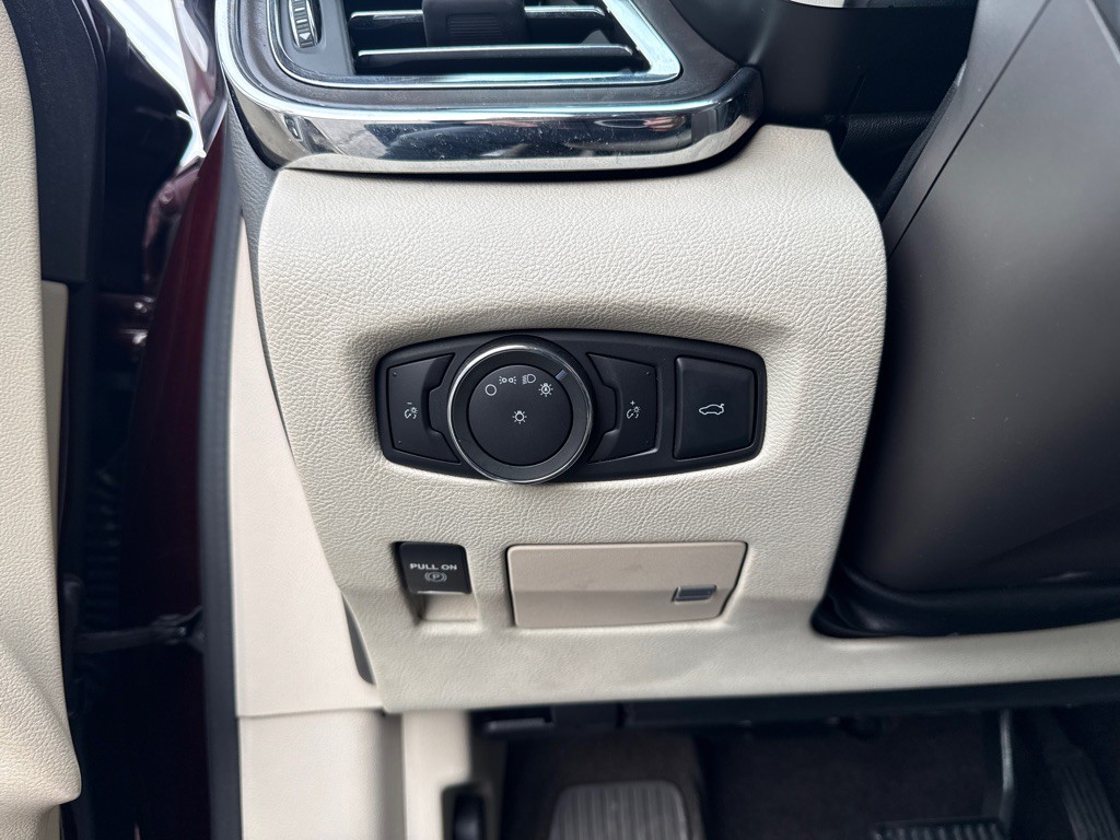 2018 Lincoln Continental Image 20