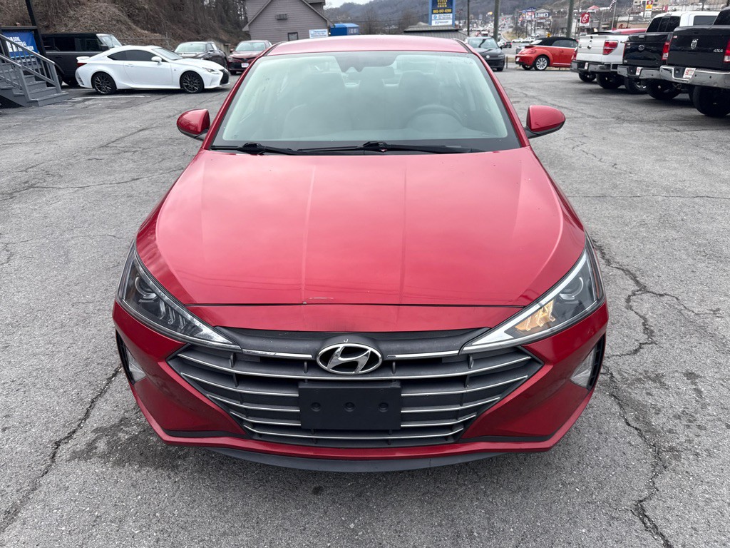 2020 Hyundai Elantra Image 2