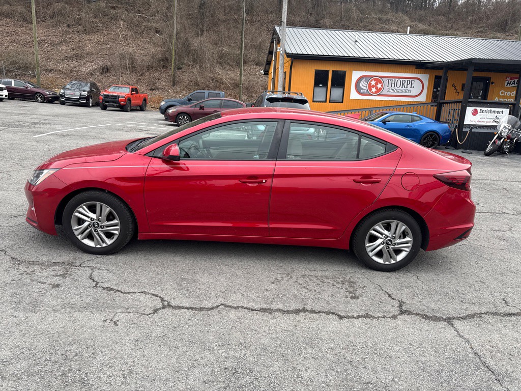 2020 Hyundai Elantra Image 4