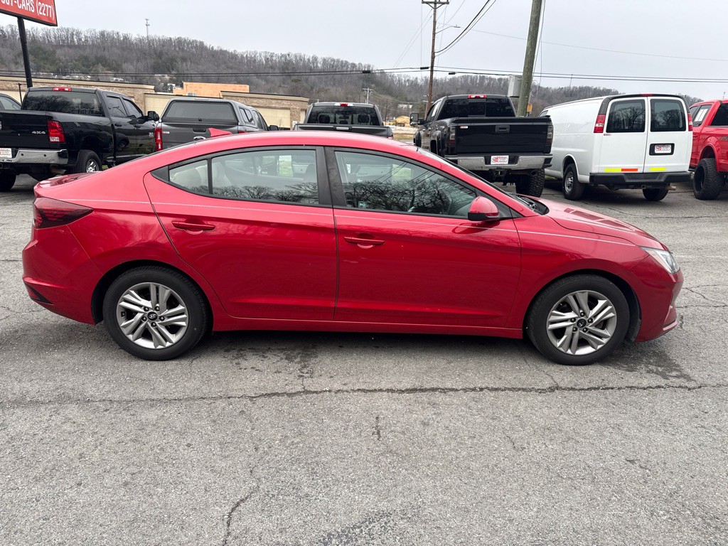 2020 Hyundai Elantra Image 8
