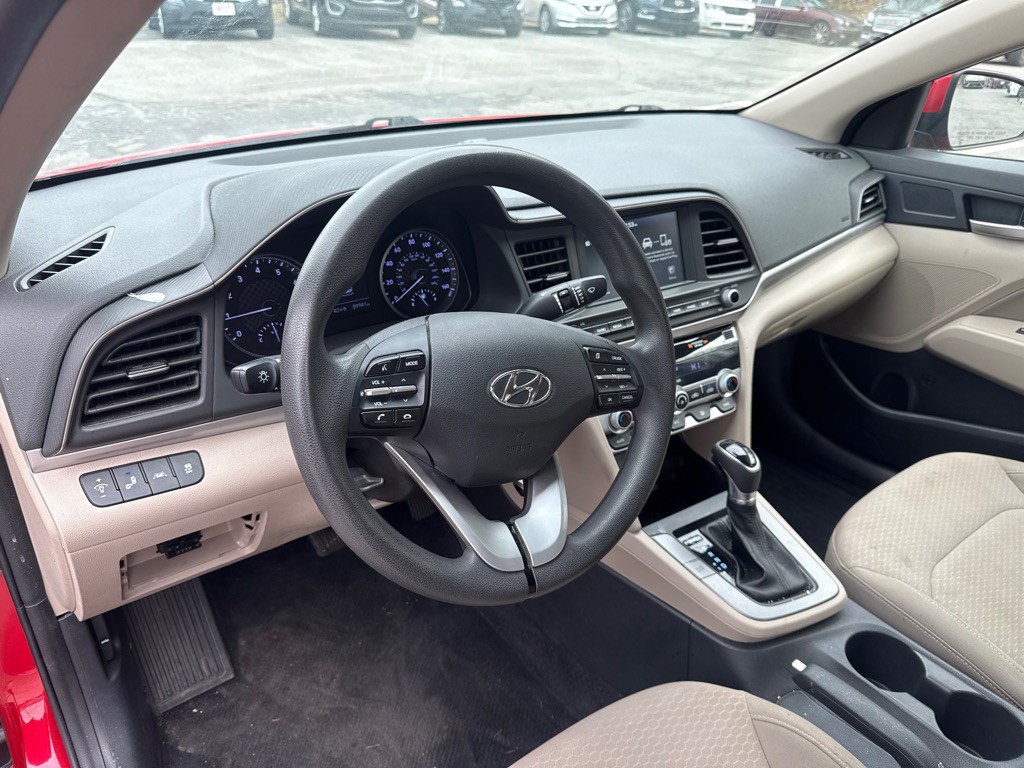 2020 Hyundai Elantra Image 10