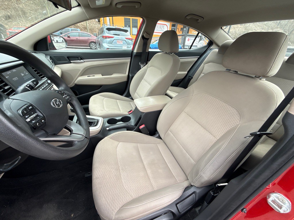 2020 Hyundai Elantra Image 12