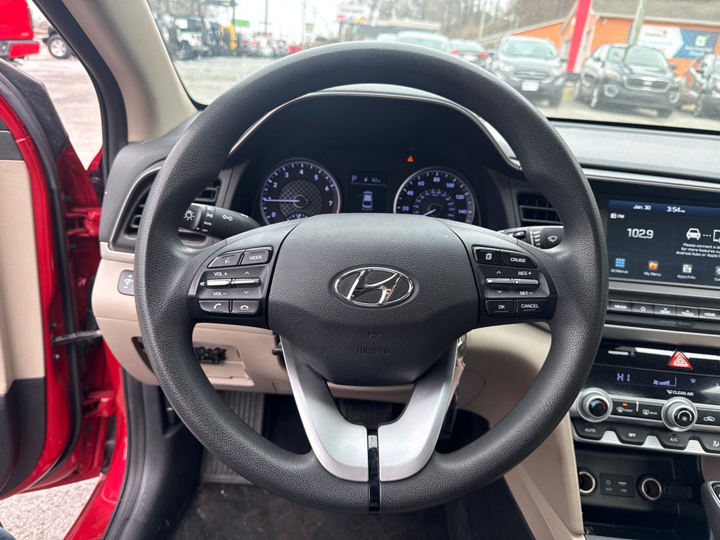 2020 Hyundai Elantra Image 13