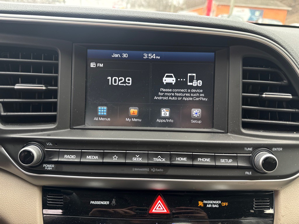 2020 Hyundai Elantra Image 17