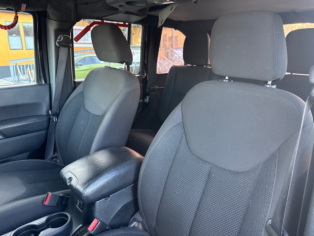 2017 Jeep Wrangler Unlimited Image 11