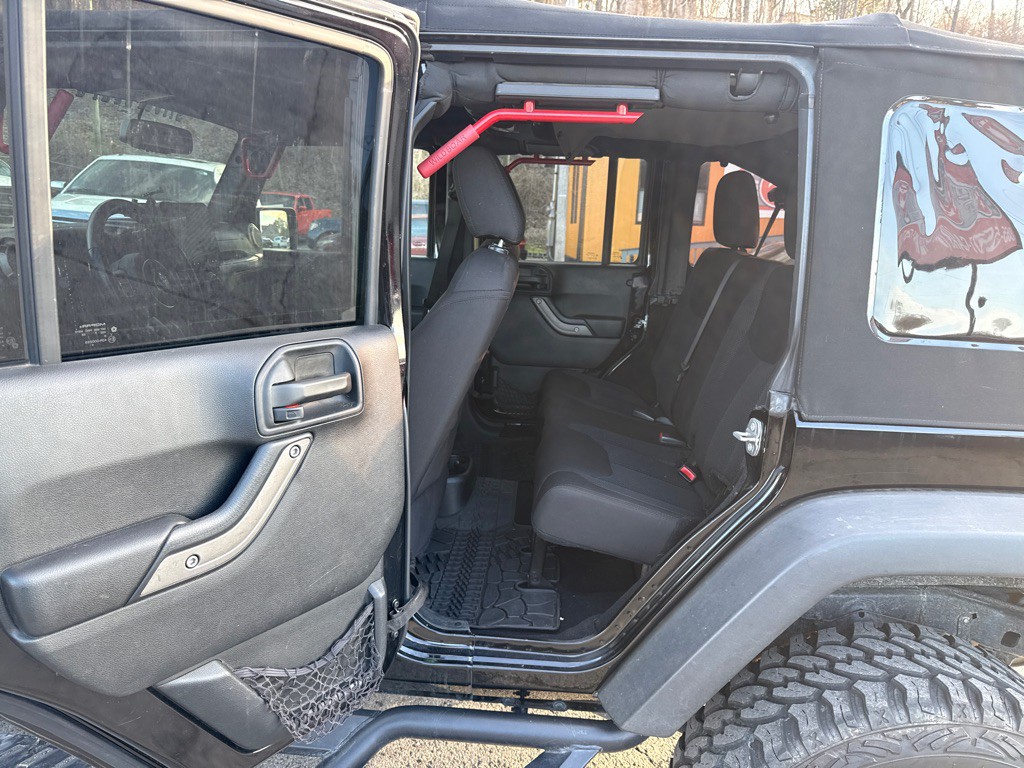 2017 Jeep Wrangler Unlimited Image 20