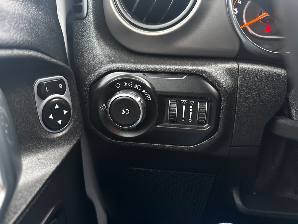 2020 Jeep Wrangler Unlimited Image 18