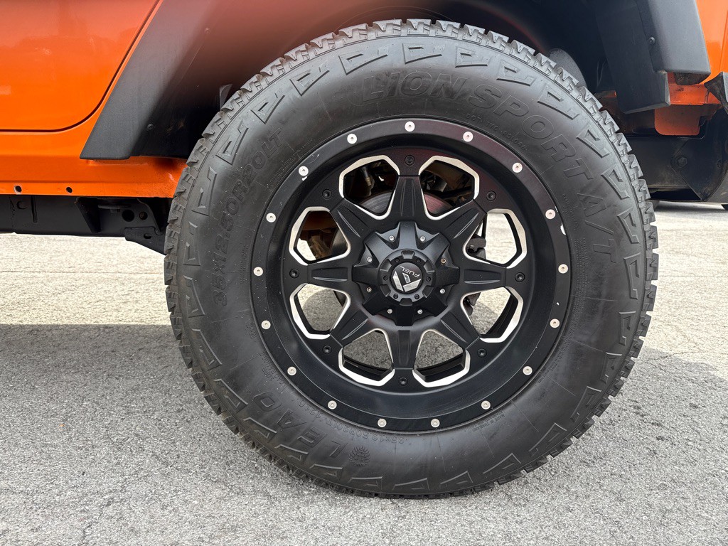 2013 Jeep Wrangler Unlimited Image 25