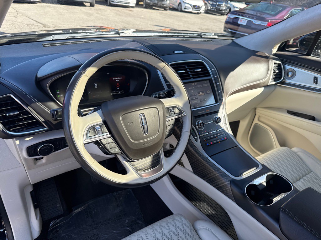 2020 Lincoln Nautilus Image 10