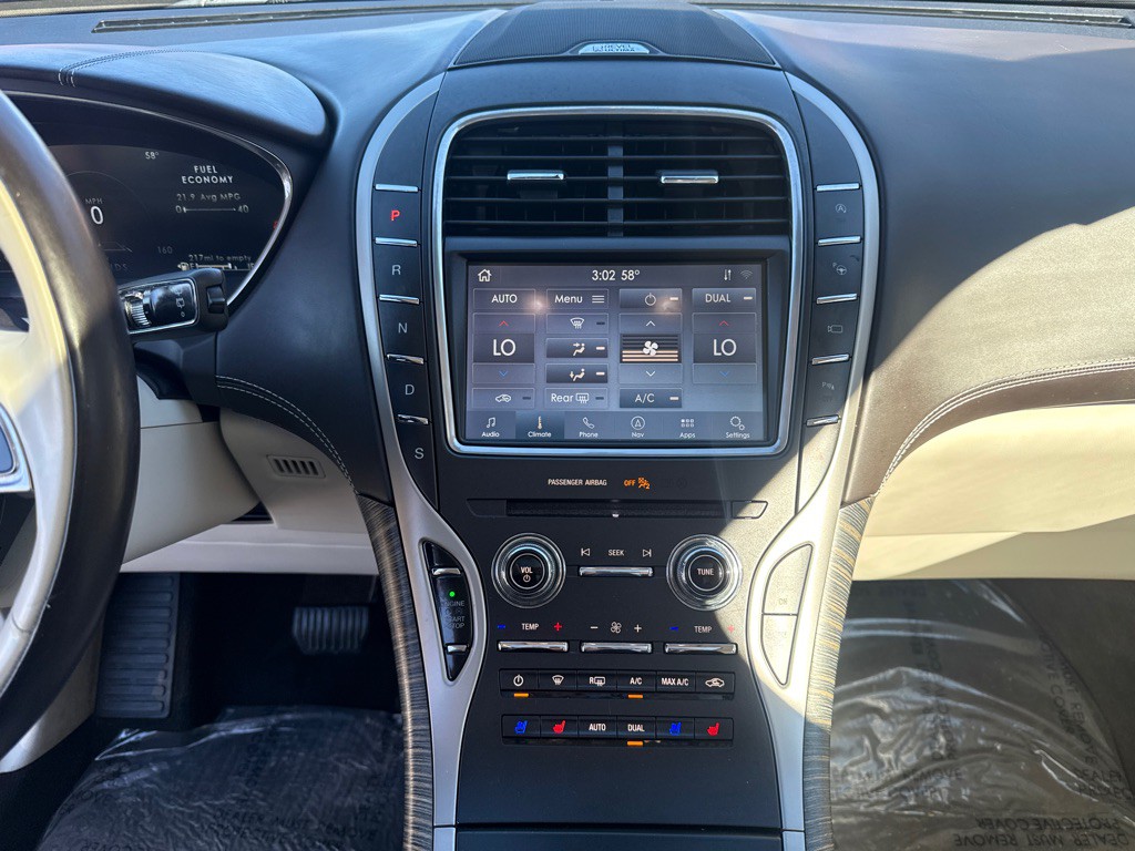 2020 Lincoln Nautilus Image 15